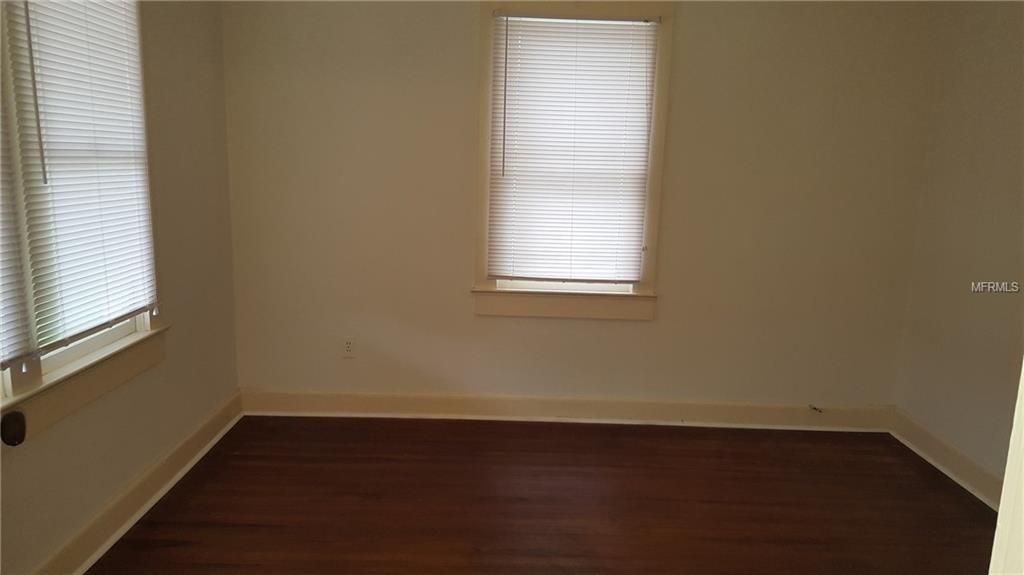 218 PALMETTO STREET, AUBURNDALE, Florida 33823, 3 Bedrooms Bedrooms, 6 Rooms Rooms,1 BathroomBathrooms,Residential,For sale,PALMETTO STREET,S4856987