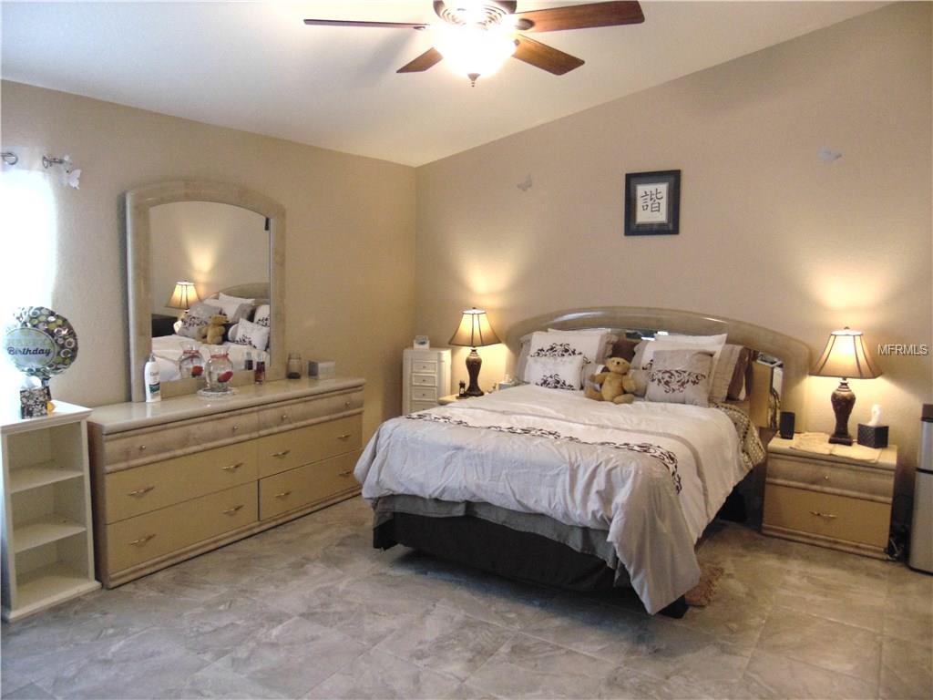 3773 LAKEWOOD BOULEVARD, NORTH PORT, Florida 34287, 3 Bedrooms Bedrooms, 8 Rooms Rooms,2 BathroomsBathrooms,Residential,For sale,LAKEWOOD,N5916421