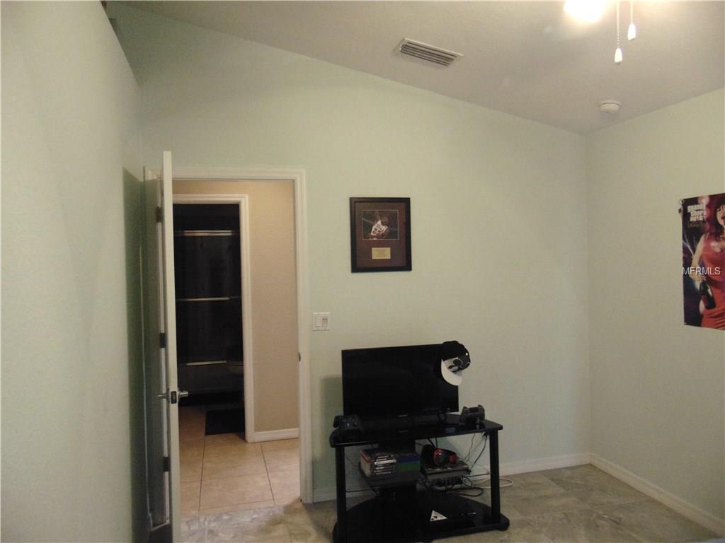 3773 LAKEWOOD BOULEVARD, NORTH PORT, Florida 34287, 3 Bedrooms Bedrooms, 8 Rooms Rooms,2 BathroomsBathrooms,Residential,For sale,LAKEWOOD,N5916421