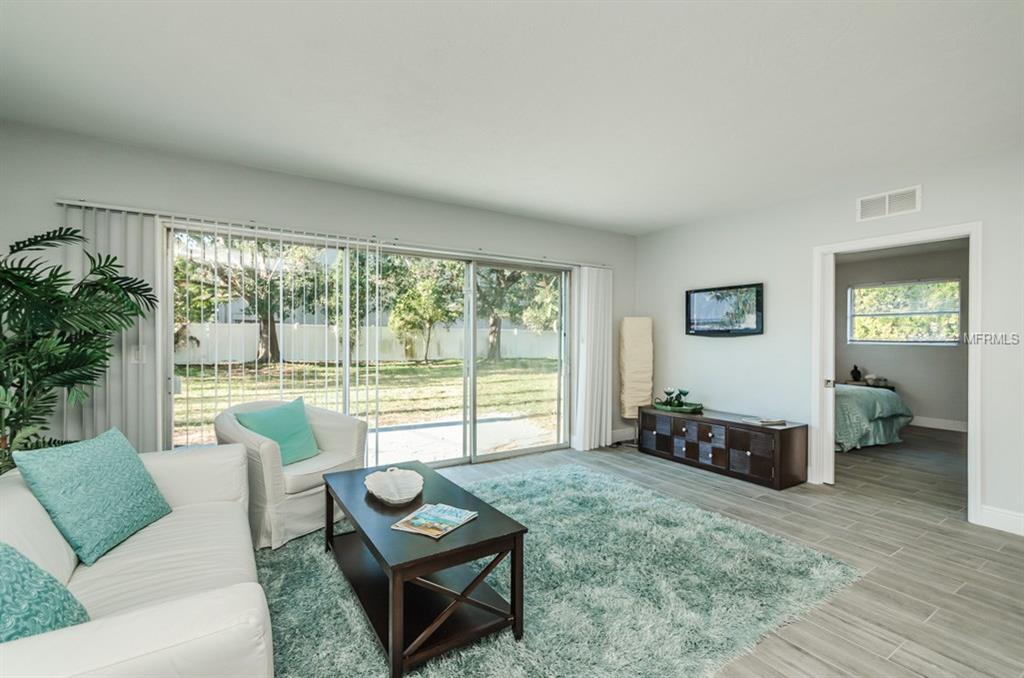 2720 DANIEL STREET, CLEARWATER, Florida 33761, 3 Bedrooms Bedrooms, 6 Rooms Rooms,2 BathroomsBathrooms,Residential,For sale,DANIEL,U7838023