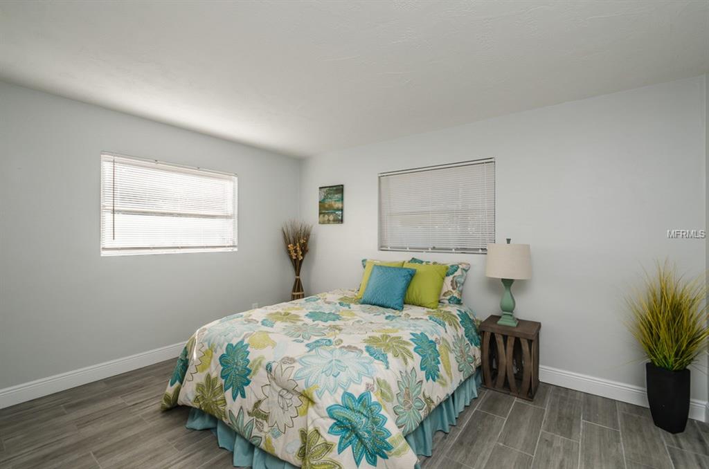 2720 DANIEL STREET, CLEARWATER, Florida 33761, 3 Bedrooms Bedrooms, 6 Rooms Rooms,2 BathroomsBathrooms,Residential,For sale,DANIEL,U7838023