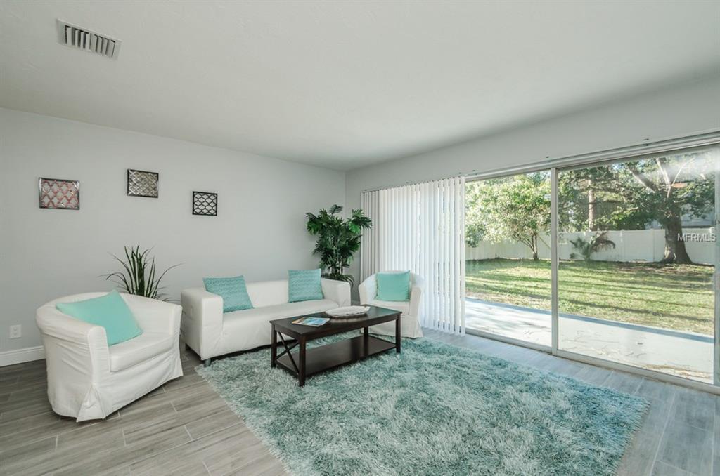 2720 DANIEL STREET, CLEARWATER, Florida 33761, 3 Bedrooms Bedrooms, 6 Rooms Rooms,2 BathroomsBathrooms,Residential,For sale,DANIEL,U7838023