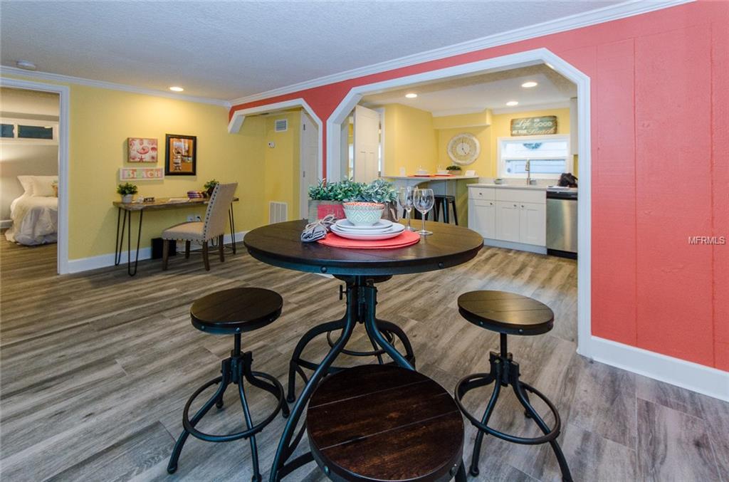 2000 GULF BOULEVARD, INDIAN ROCKS BEACH, Florida 33785, 2 Bedrooms Bedrooms, 5 Rooms Rooms,1 BathroomBathrooms,Residential,For sale,GULF,U7842787