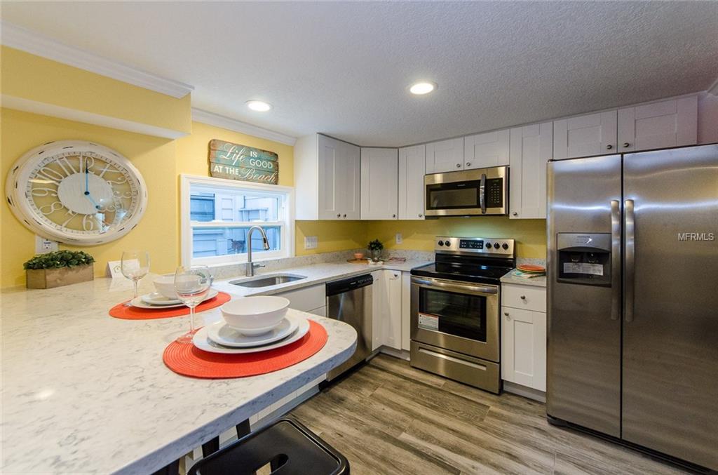 2000 GULF BOULEVARD, INDIAN ROCKS BEACH, Florida 33785, 2 Bedrooms Bedrooms, 5 Rooms Rooms,1 BathroomBathrooms,Residential,For sale,GULF,U7842787