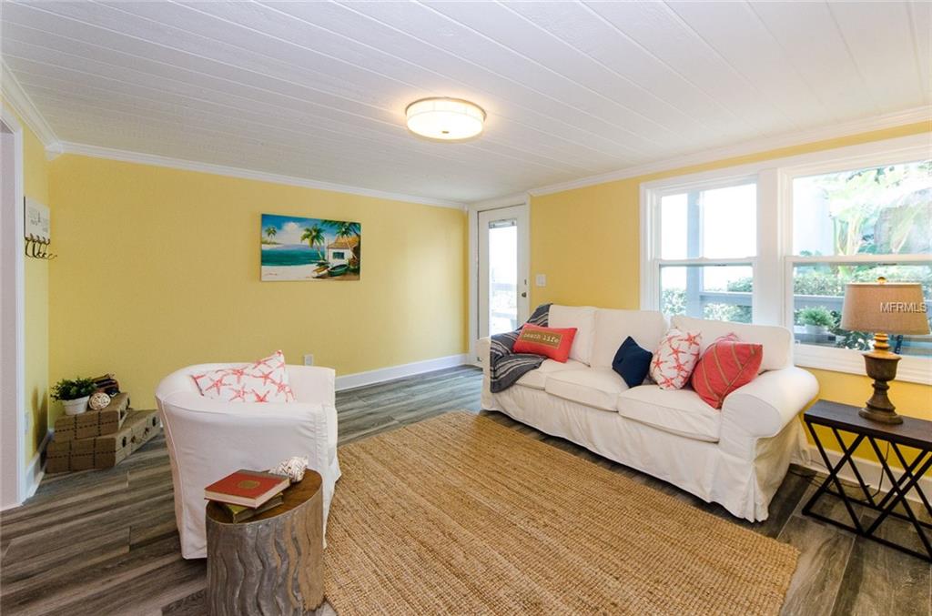 2000 GULF BOULEVARD, INDIAN ROCKS BEACH, Florida 33785, 2 Bedrooms Bedrooms, 5 Rooms Rooms,1 BathroomBathrooms,Residential,For sale,GULF,U7842787