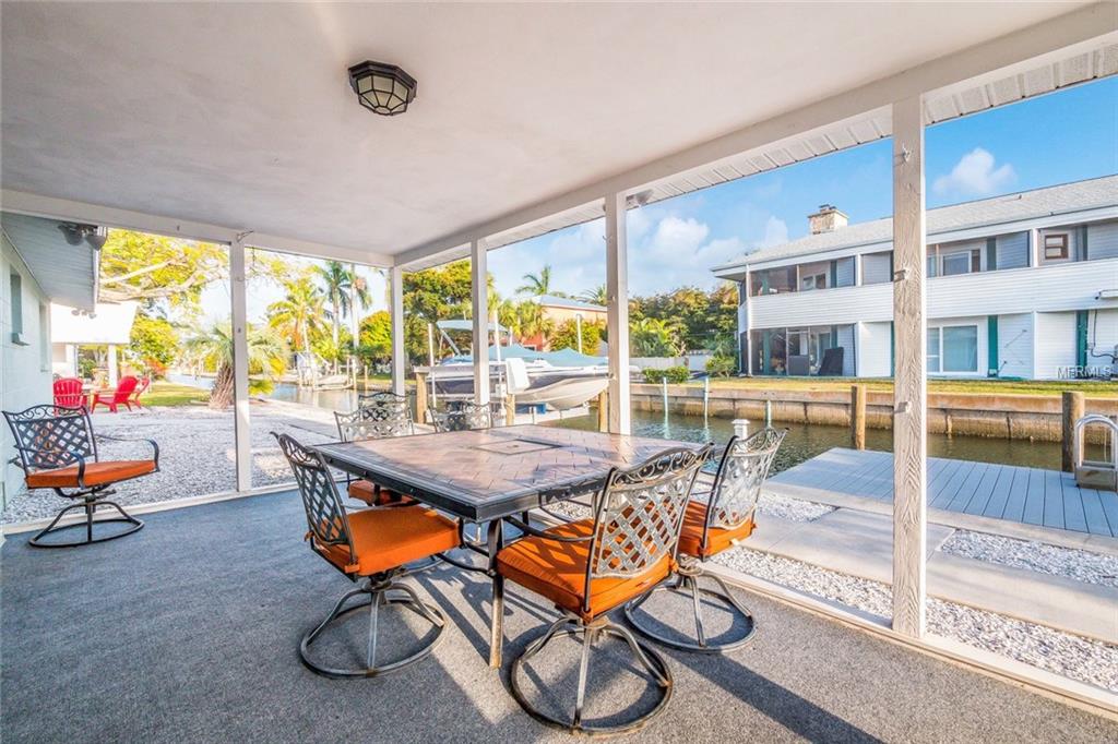 744 JUNGLE QUEEN WAY, LONGBOAT KEY, Florida 34228, 3 Bedrooms Bedrooms, 9 Rooms Rooms,2 BathroomsBathrooms,Residential,For sale,JUNGLE QUEEN,A4206839