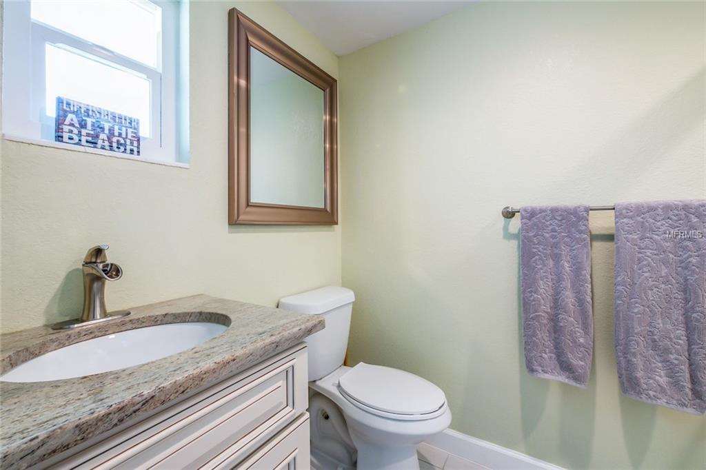 744 JUNGLE QUEEN WAY, LONGBOAT KEY, Florida 34228, 3 Bedrooms Bedrooms, 9 Rooms Rooms,2 BathroomsBathrooms,Residential,For sale,JUNGLE QUEEN,A4206839