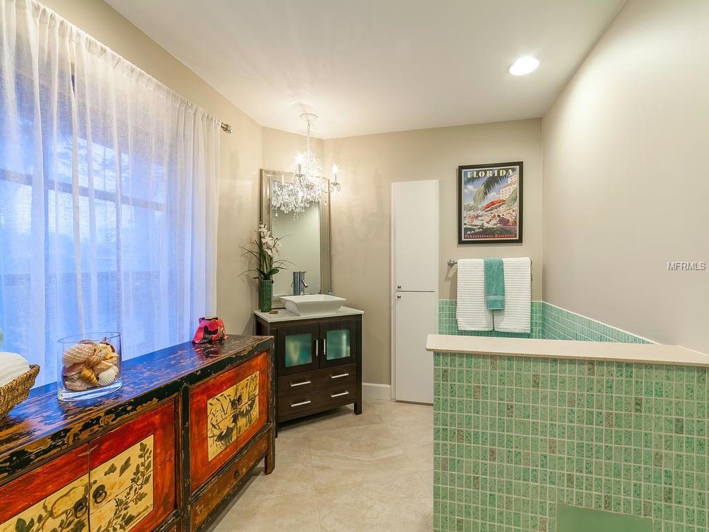 475 PARTRIDGE CIRCLE, SARASOTA, Florida 34236, 3 Bedrooms Bedrooms, 7 Rooms Rooms,2 BathroomsBathrooms,Residential,For sale,PARTRIDGE,A4209902