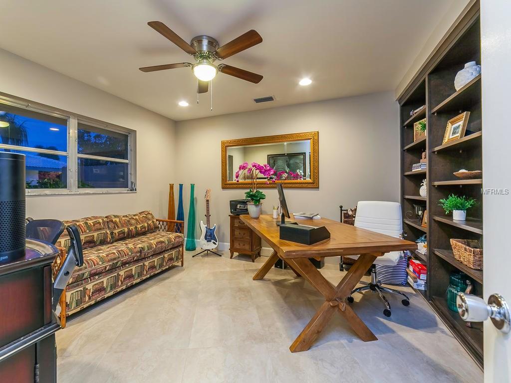 475 PARTRIDGE CIRCLE, SARASOTA, Florida 34236, 3 Bedrooms Bedrooms, 7 Rooms Rooms,2 BathroomsBathrooms,Residential,For sale,PARTRIDGE,A4209902