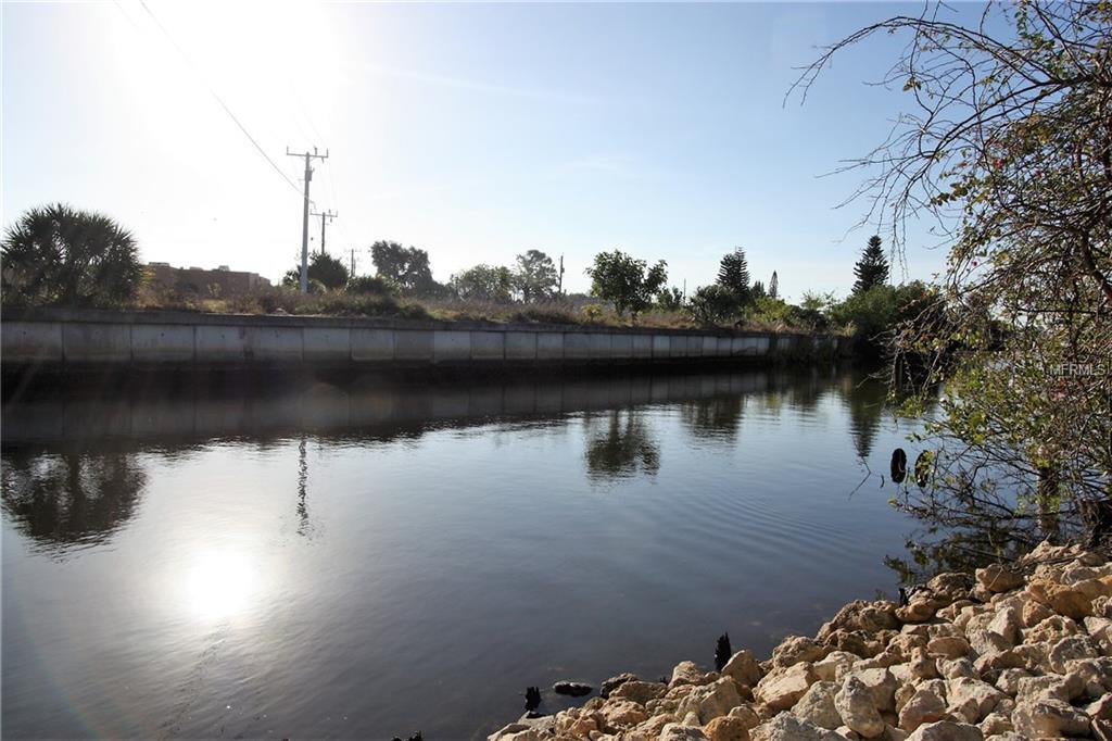 151 DUXBURY AVENUE, PORT CHARLOTTE, Florida 33952, 3 Bedrooms Bedrooms, 8 Rooms Rooms,2 BathroomsBathrooms,Residential,For sale,DUXBURY,C7249088