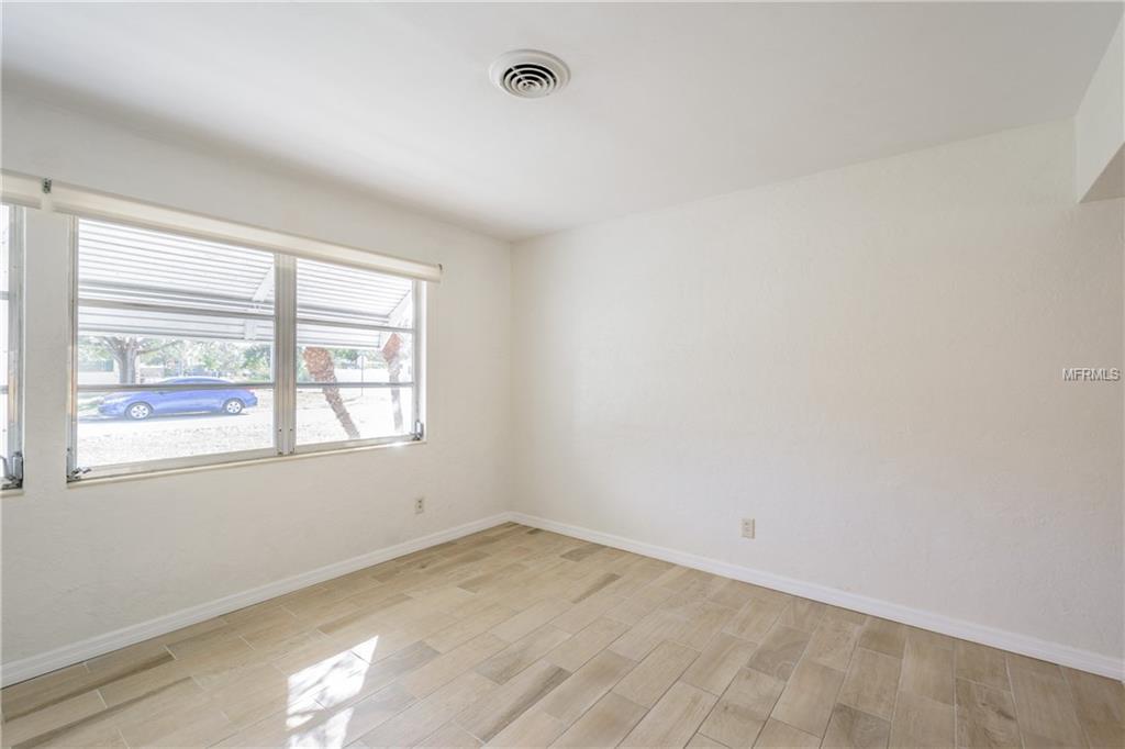 5195 47TH AVENUE N, ST PETERSBURG, Florida 33709, 3 Bedrooms Bedrooms, 5 Rooms Rooms,2 BathroomsBathrooms,Residential,For sale,47TH,U7847623