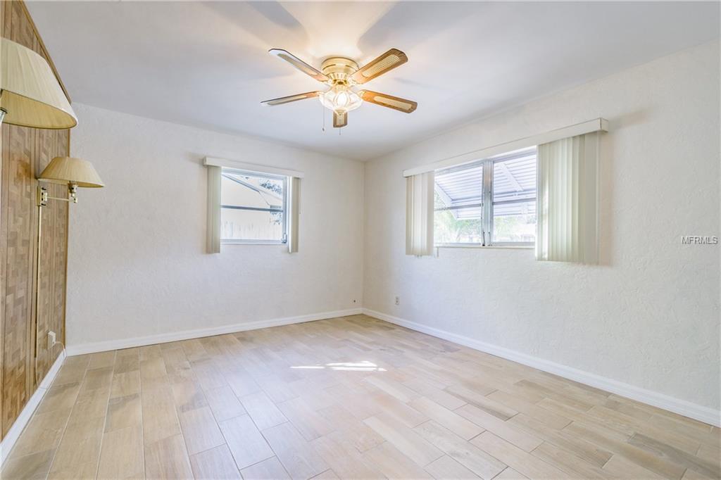 5195 47TH AVENUE N, ST PETERSBURG, Florida 33709, 3 Bedrooms Bedrooms, 5 Rooms Rooms,2 BathroomsBathrooms,Residential,For sale,47TH,U7847623