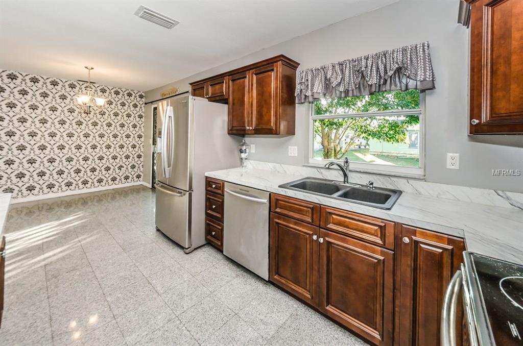 156 LAKE SHORE DRIVE E, PALM HARBOR, Florida 34684, 3 Bedrooms Bedrooms, 4 Rooms Rooms,2 BathroomsBathrooms,Residential,For sale,LAKE SHORE,U7838028