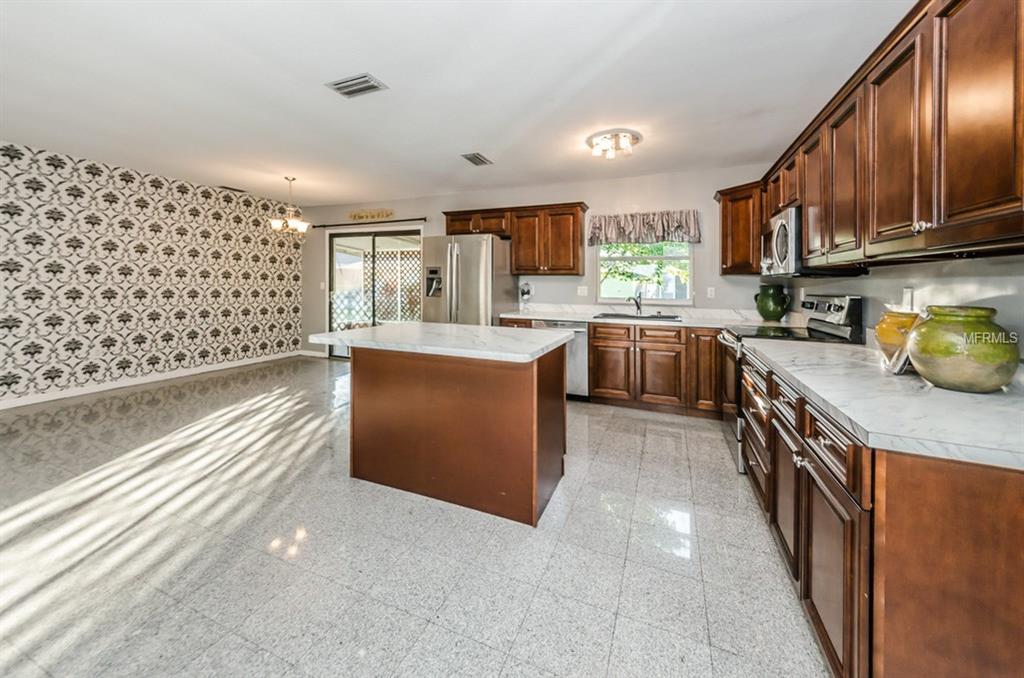 156 LAKE SHORE DRIVE E, PALM HARBOR, Florida 34684, 3 Bedrooms Bedrooms, 4 Rooms Rooms,2 BathroomsBathrooms,Residential,For sale,LAKE SHORE,U7838028