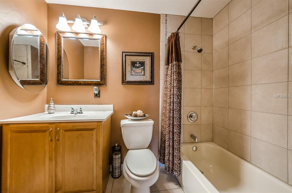 156 LAKE SHORE DRIVE E, PALM HARBOR, Florida 34684, 3 Bedrooms Bedrooms, 4 Rooms Rooms,2 BathroomsBathrooms,Residential,For sale,LAKE SHORE,U7838028