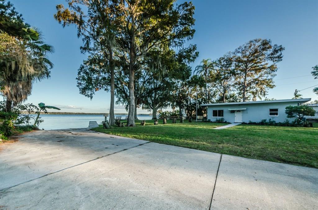 156 LAKE SHORE DRIVE E, PALM HARBOR, Florida 34684, 3 Bedrooms Bedrooms, 4 Rooms Rooms,2 BathroomsBathrooms,Residential,For sale,LAKE SHORE,U7838028