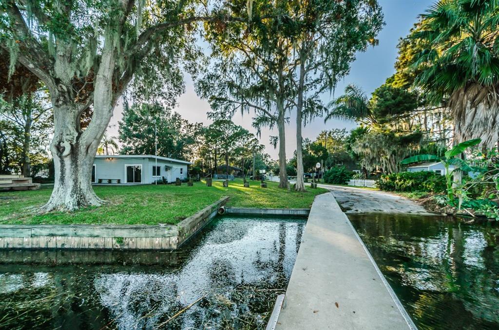 156 LAKE SHORE DRIVE E, PALM HARBOR, Florida 34684, 3 Bedrooms Bedrooms, 4 Rooms Rooms,2 BathroomsBathrooms,Residential,For sale,LAKE SHORE,U7838028