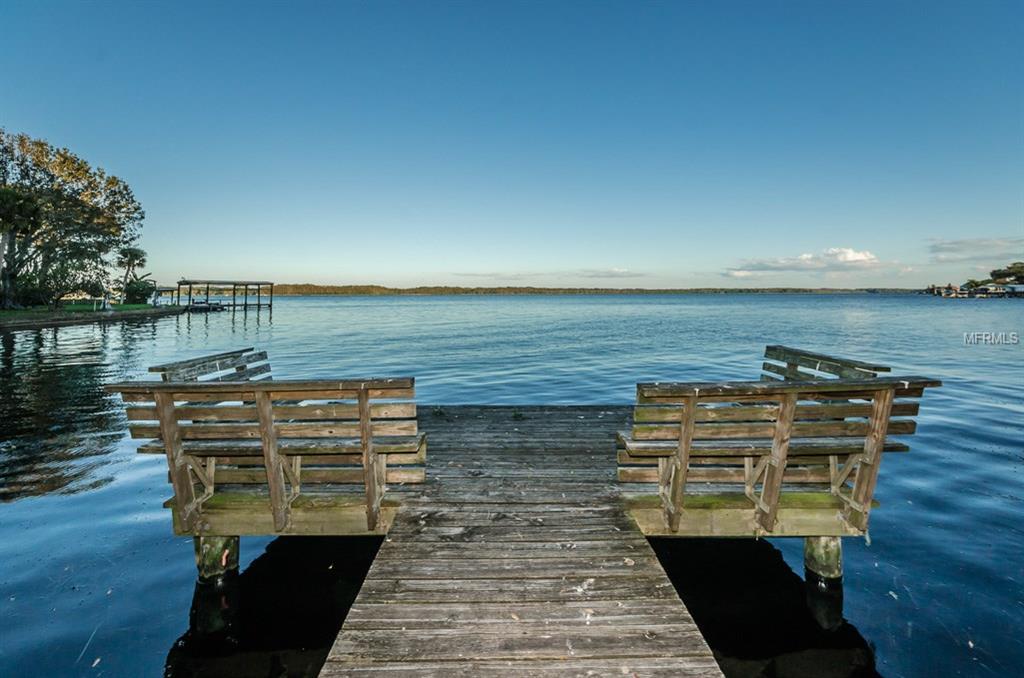 156 LAKE SHORE DRIVE E, PALM HARBOR, Florida 34684, 3 Bedrooms Bedrooms, 4 Rooms Rooms,2 BathroomsBathrooms,Residential,For sale,LAKE SHORE,U7838028