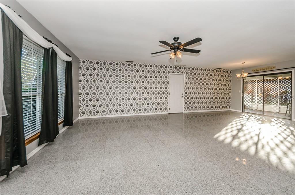 156 LAKE SHORE DRIVE E, PALM HARBOR, Florida 34684, 3 Bedrooms Bedrooms, 4 Rooms Rooms,2 BathroomsBathrooms,Residential,For sale,LAKE SHORE,U7838028