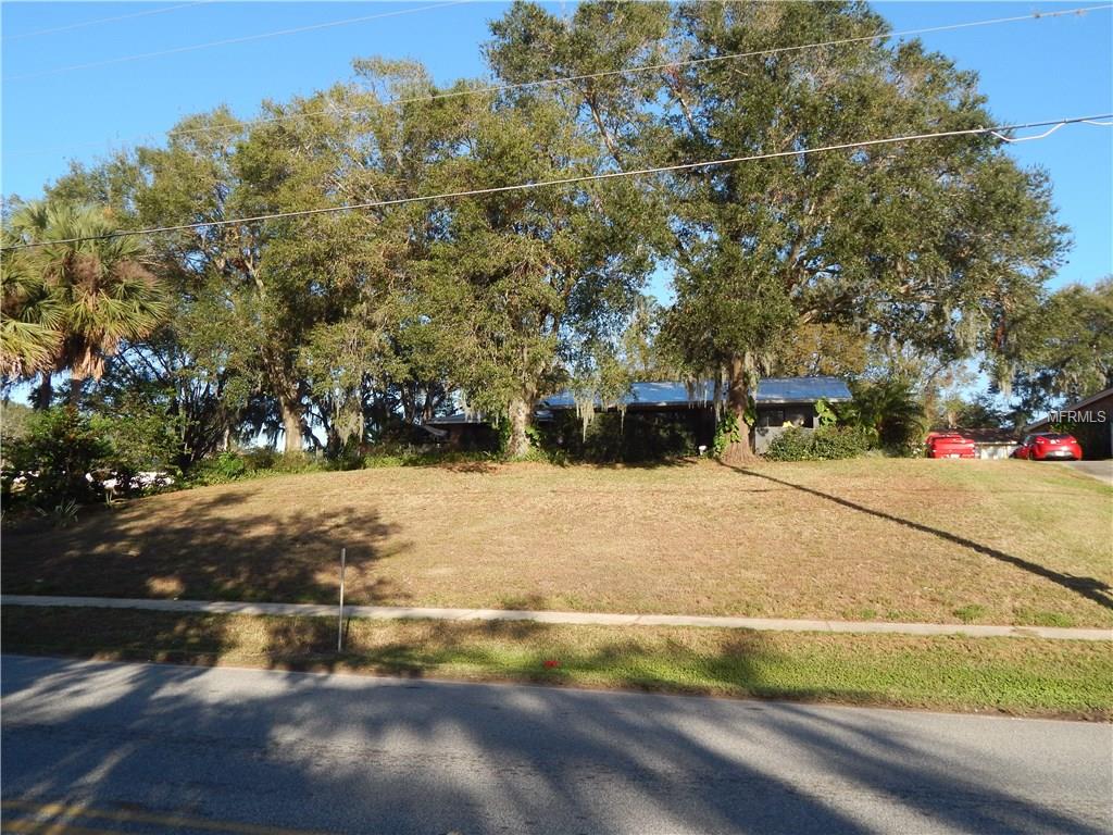 2305 S LAKESHORE DRIVE, CLERMONT, Florida 34711, 3 Bedrooms Bedrooms, 10 Rooms Rooms,2 BathroomsBathrooms,Residential,For sale,LAKESHORE,O5550557