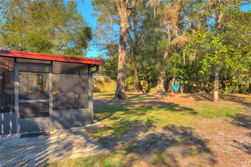 2119 E NEW YORK AVENUE, DELAND, Florida 32724, 3 Bedrooms Bedrooms, 5 Rooms Rooms,2 BathroomsBathrooms,Residential,For sale,NEW YORK,V4722273