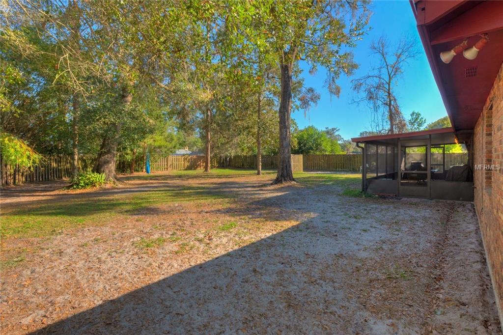 2119 E NEW YORK AVENUE, DELAND, Florida 32724, 3 Bedrooms Bedrooms, 5 Rooms Rooms,2 BathroomsBathrooms,Residential,For sale,NEW YORK,V4722273