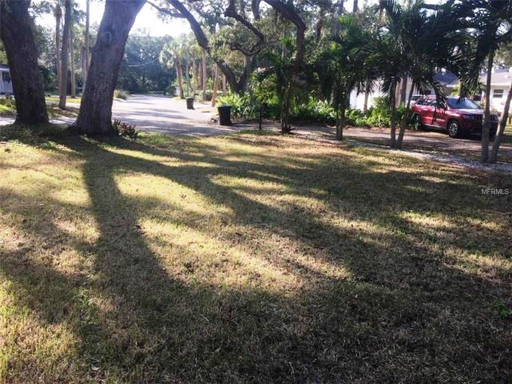 8265 26TH AVENUE N, ST PETERSBURG, Florida 33710, 4 Bedrooms Bedrooms, 3 Rooms Rooms,3 BathroomsBathrooms,Residential,For sale,26TH,U7843536