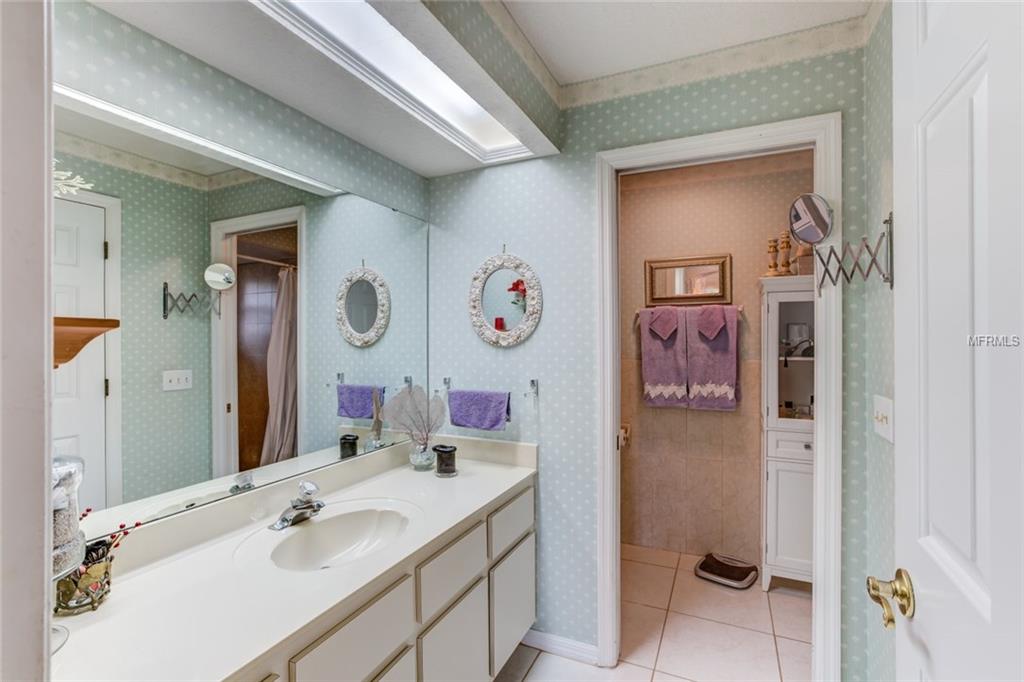 616 CHAUTAUQUA DRIVE, MOUNT DORA, Florida 32757, 2 Bedrooms Bedrooms, 6 Rooms Rooms,2 BathroomsBathrooms,Residential,For sale,CHAUTAUQUA,G4851624