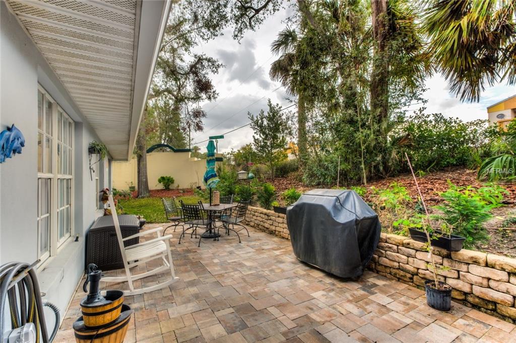 616 CHAUTAUQUA DRIVE, MOUNT DORA, Florida 32757, 2 Bedrooms Bedrooms, 6 Rooms Rooms,2 BathroomsBathrooms,Residential,For sale,CHAUTAUQUA,G4851624