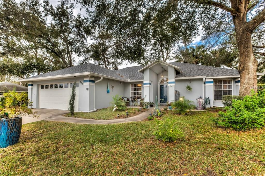 616 CHAUTAUQUA DRIVE, MOUNT DORA, Florida 32757, 2 Bedrooms Bedrooms, 6 Rooms Rooms,2 BathroomsBathrooms,Residential,For sale,CHAUTAUQUA,G4851624