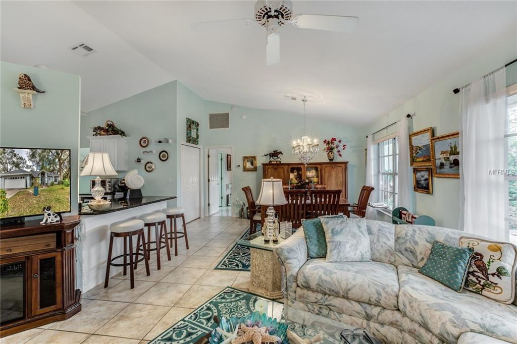 616 CHAUTAUQUA DRIVE, MOUNT DORA, Florida 32757, 2 Bedrooms Bedrooms, 6 Rooms Rooms,2 BathroomsBathrooms,Residential,For sale,CHAUTAUQUA,G4851624