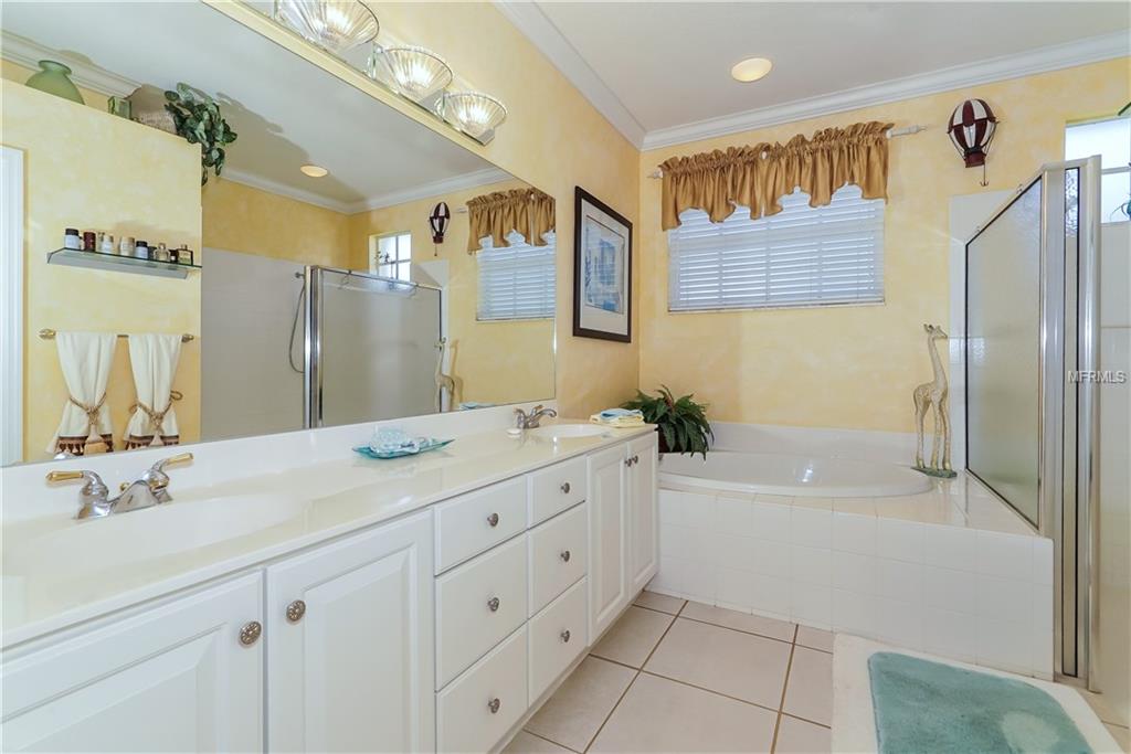 4586 CHASE OAKS DRIVE, SARASOTA, Florida 34241, 3 Bedrooms Bedrooms, 9 Rooms Rooms,2 BathroomsBathrooms,Residential,For sale,CHASE OAKS,A4207944