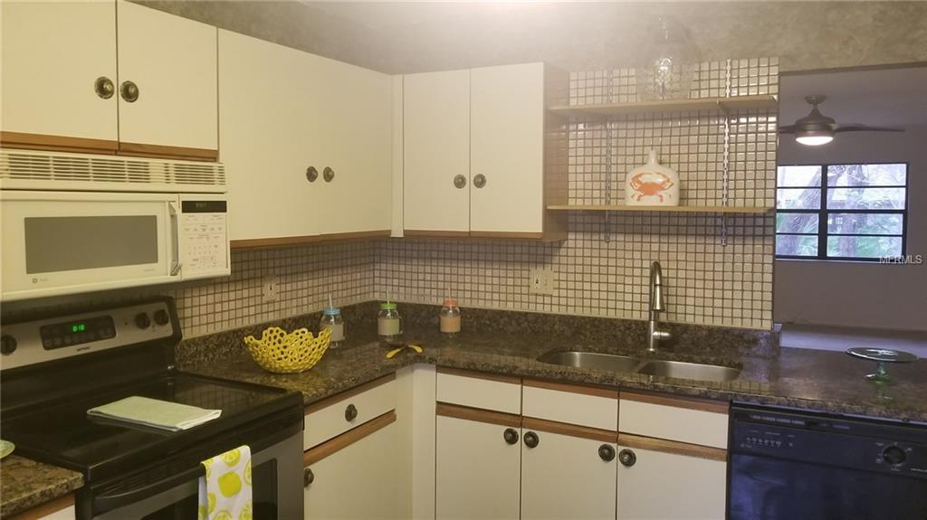 4040 CORKWOOD CT, PALM HARBOR, Florida 34684, 3 Bedrooms Bedrooms, 4 Rooms Rooms,2 BathroomsBathrooms,Residential,For sale,CORKWOOD CT,T2926823