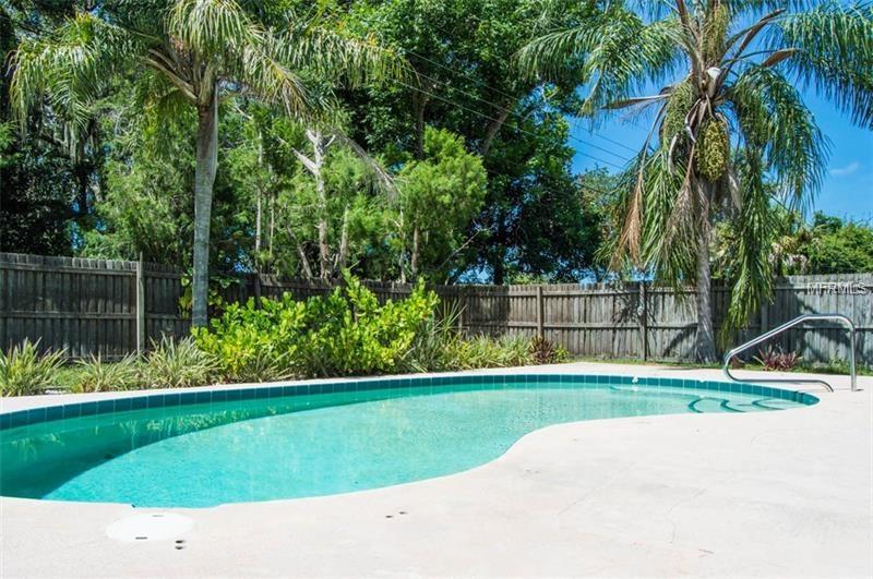 2738 WHITE SANDS DRIVE, SARASOTA, Florida 34231, 2 Bedrooms Bedrooms, 6 Rooms Rooms,2 BathroomsBathrooms,Residential,For sale,WHITE SANDS,A4209254