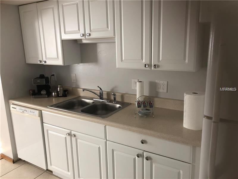 2738 WHITE SANDS DRIVE, SARASOTA, Florida 34231, 2 Bedrooms Bedrooms, 6 Rooms Rooms,2 BathroomsBathrooms,Residential,For sale,WHITE SANDS,A4209254