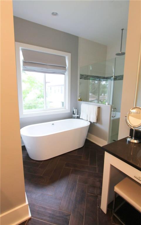 3606 W LEONA STREET, TAMPA, Florida 33629, 5 Bedrooms Bedrooms, 3 Rooms Rooms,3 BathroomsBathrooms,Residential,For sale,LEONA,A4209501