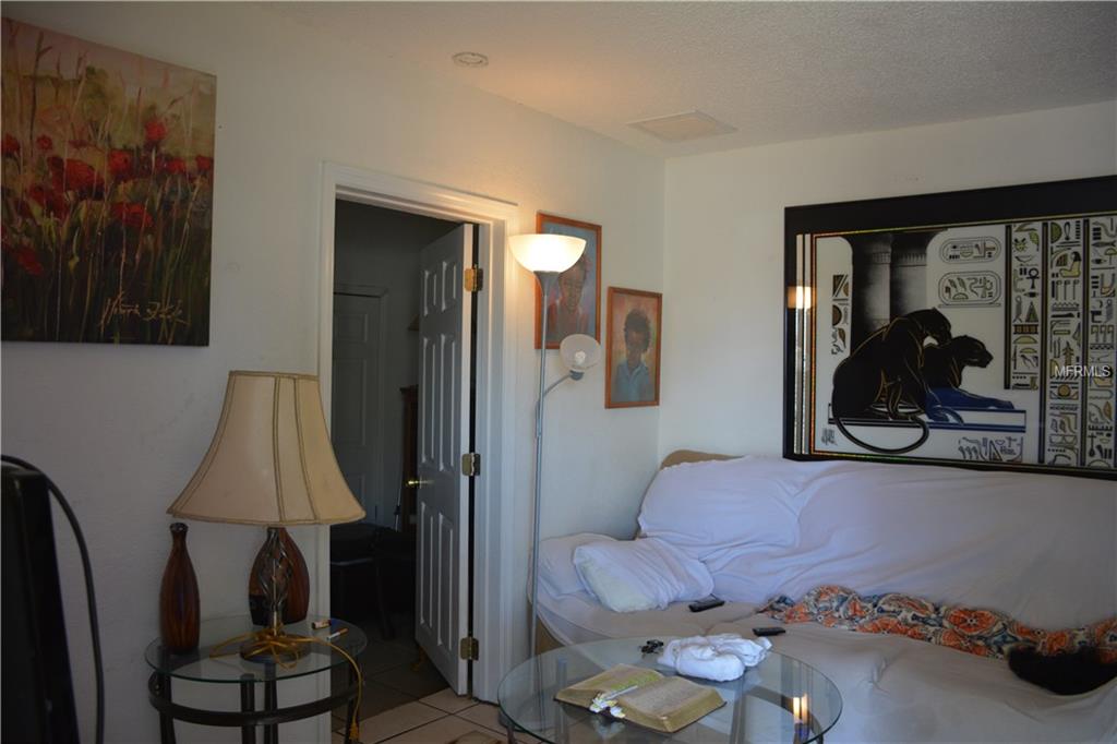 4692 BARLEY STREET, ORLANDO, Florida 32811, 4 Bedrooms Bedrooms, 8 Rooms Rooms,2 BathroomsBathrooms,Residential,For sale,BARLEY,O5561654