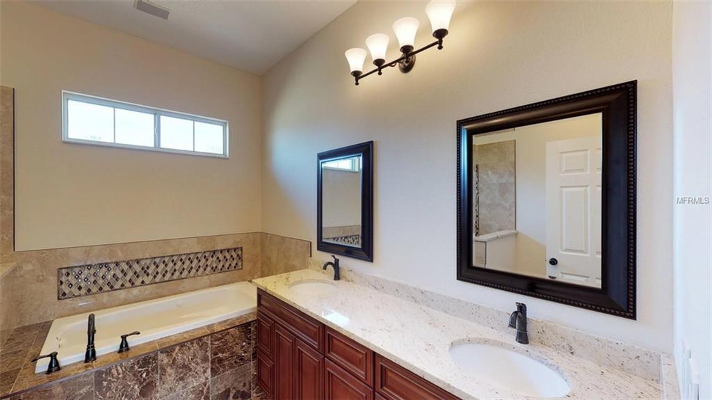 7237 CASTLE DRIVE, SARASOTA, Florida 34240, 3 Bedrooms Bedrooms, 7 Rooms Rooms,2 BathroomsBathrooms,Residential,For sale,CASTLE,A4210128