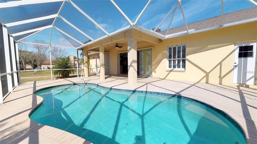 7237 CASTLE DRIVE, SARASOTA, Florida 34240, 3 Bedrooms Bedrooms, 7 Rooms Rooms,2 BathroomsBathrooms,Residential,For sale,CASTLE,A4210128