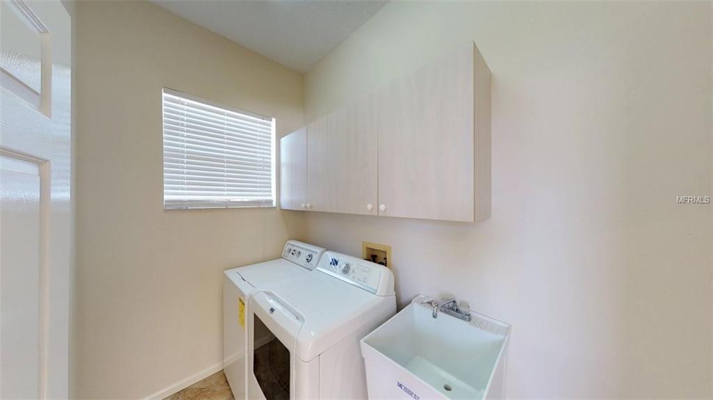 7237 CASTLE DRIVE, SARASOTA, Florida 34240, 3 Bedrooms Bedrooms, 7 Rooms Rooms,2 BathroomsBathrooms,Residential,For sale,CASTLE,A4210128