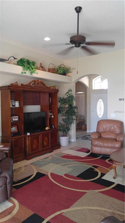 3624 BAYSHORE CIRCLE, TAVARES, Florida 32778, 3 Bedrooms Bedrooms, 8 Rooms Rooms,2 BathroomsBathrooms,Residential,For sale,BAYSHORE,G4849273