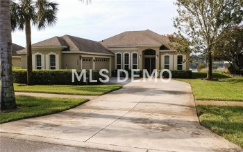 3624 BAYSHORE CIRCLE, TAVARES, Florida 32778, 3 Bedrooms Bedrooms, 8 Rooms Rooms,2 BathroomsBathrooms,Residential,For sale,BAYSHORE,G4849273