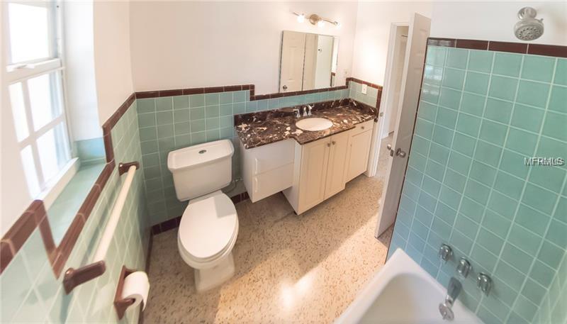 5205 WINDING WAY, SARASOTA, Florida 34242, 3 Bedrooms Bedrooms, 3 Rooms Rooms,2 BathroomsBathrooms,Residential,For sale,WINDING,A4205634