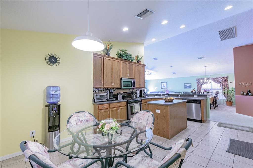 6806 GUILFORD CREST DRIVE, APOLLO BEACH, Florida 33572, 4 Bedrooms Bedrooms, 5 Rooms Rooms,2 BathroomsBathrooms,Residential,For sale,GUILFORD CREST,T2922205