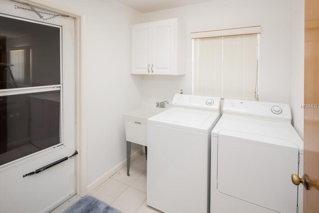 2951 PLANTATION ROAD, WINTER HAVEN, Florida 33884, 3 Bedrooms Bedrooms, 9 Rooms Rooms,2 BathroomsBathrooms,Residential,For sale,PLANTATION,P4718717