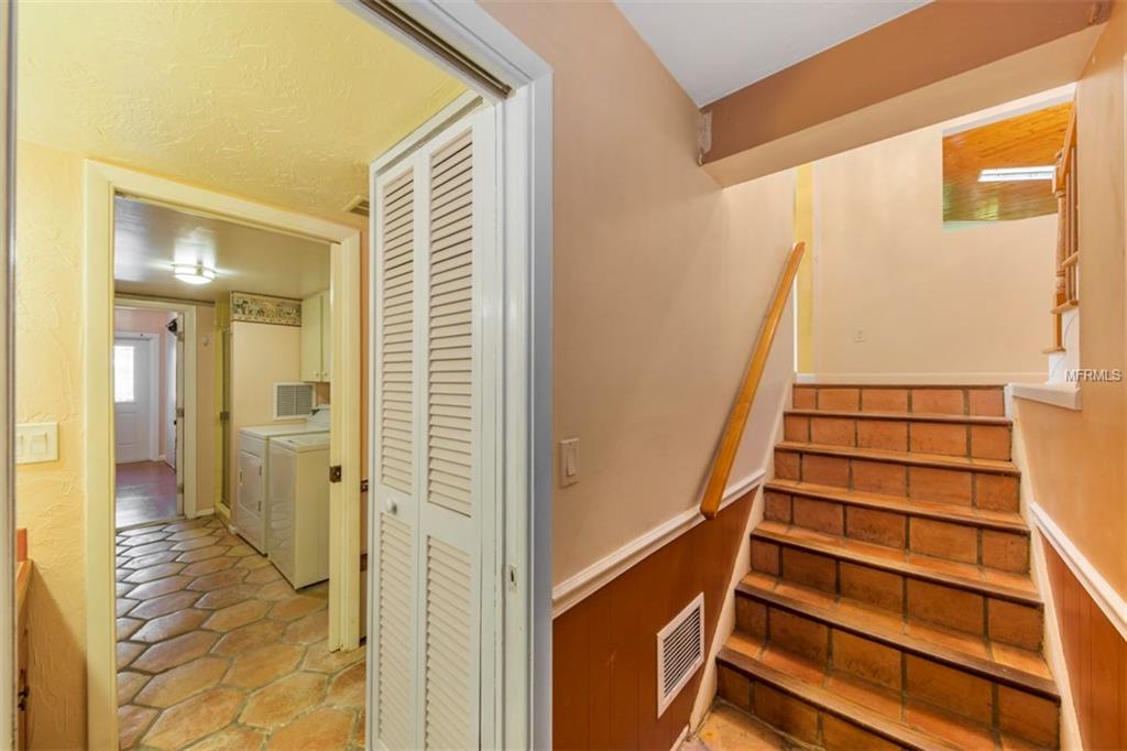 1237 SEA PLUME WAY, SARASOTA, Florida 34242, 4 Bedrooms Bedrooms, 9 Rooms Rooms,3 BathroomsBathrooms,Residential,For sale,SEA PLUME,A4207945