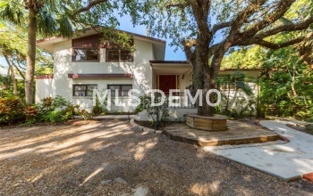 1237 SEA PLUME WAY, SARASOTA, Florida 34242, 4 Bedrooms Bedrooms, 9 Rooms Rooms,3 BathroomsBathrooms,Residential,For sale,SEA PLUME,A4207945