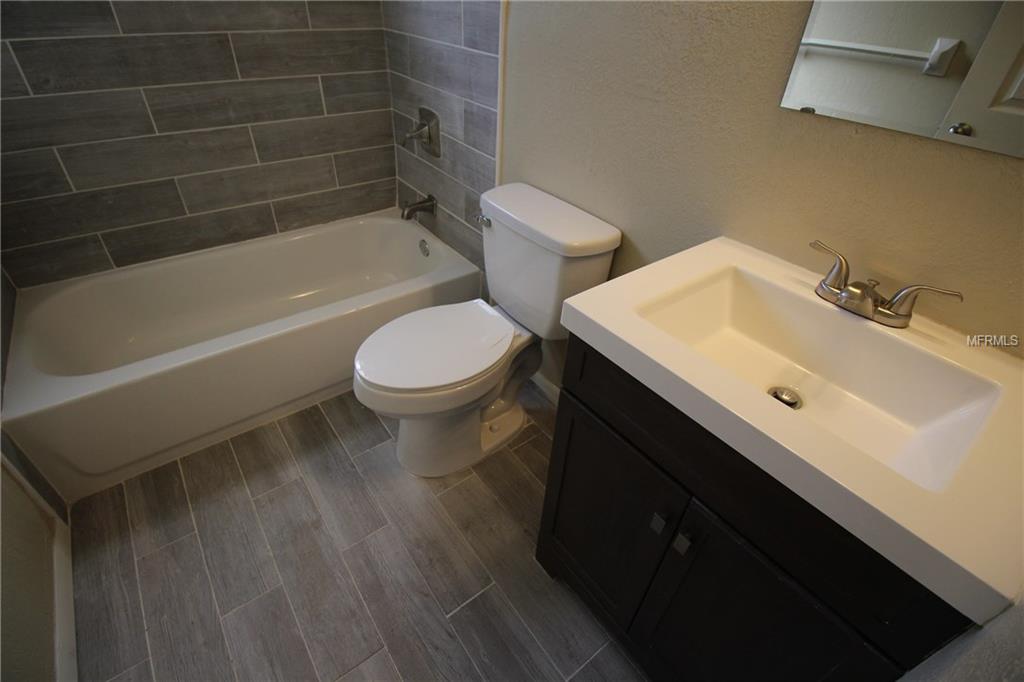 2307 9TH STREET NE, WINTER HAVEN, Florida 33881, 4 Bedrooms Bedrooms, 4 Rooms Rooms,2 BathroomsBathrooms,Residential,For sale,9TH,G4852532