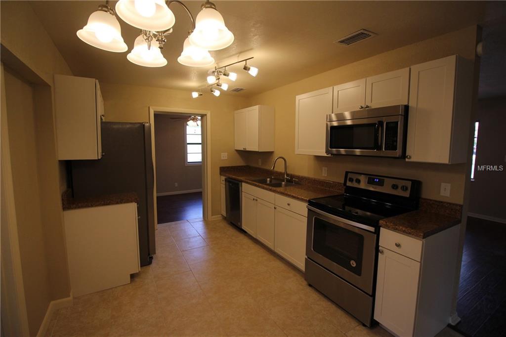 2307 9TH STREET NE, WINTER HAVEN, Florida 33881, 4 Bedrooms Bedrooms, 4 Rooms Rooms,2 BathroomsBathrooms,Residential,For sale,9TH,G4852532