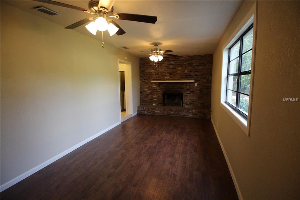 2307 9TH STREET NE, WINTER HAVEN, Florida 33881, 4 Bedrooms Bedrooms, 4 Rooms Rooms,2 BathroomsBathrooms,Residential,For sale,9TH,G4852532